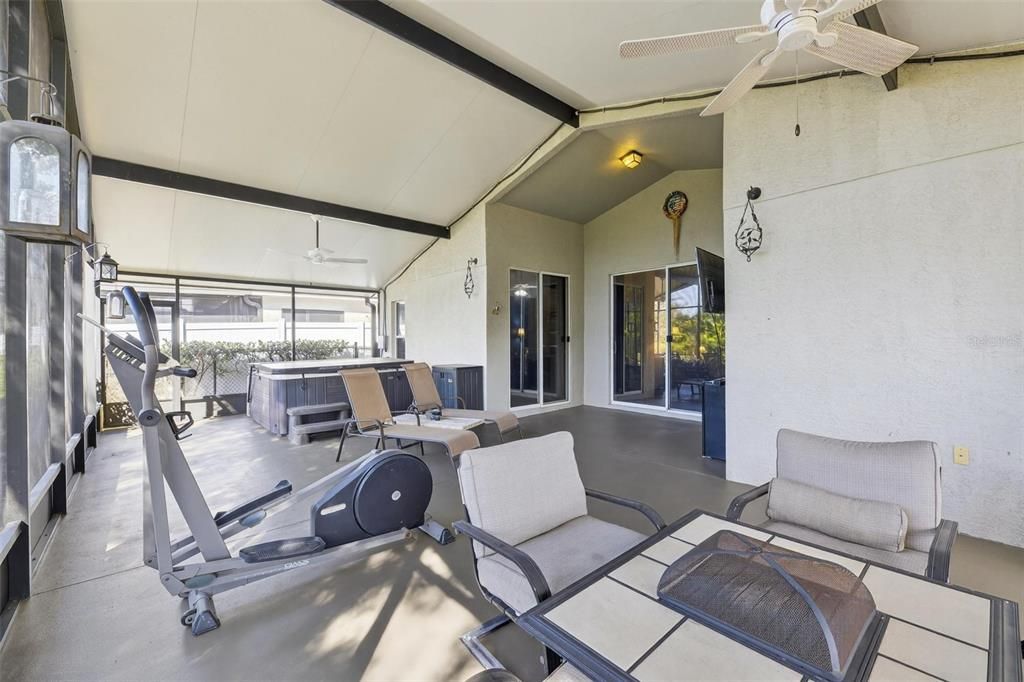 For Sale: $375,000 (4 beds, 3 baths, 1808 Square Feet)