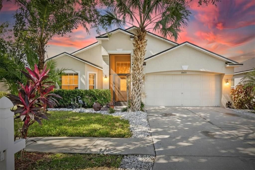 For Sale: $375,000 (4 beds, 3 baths, 1808 Square Feet)