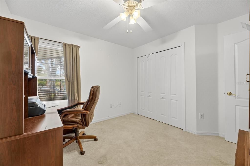 For Sale: $375,000 (4 beds, 3 baths, 1808 Square Feet)