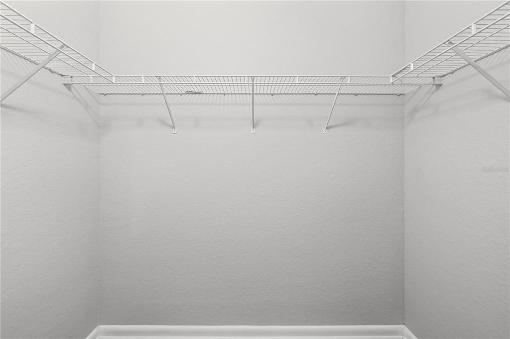 For Sale: $399,000 (2 beds, 2 baths, 1231 Square Feet)