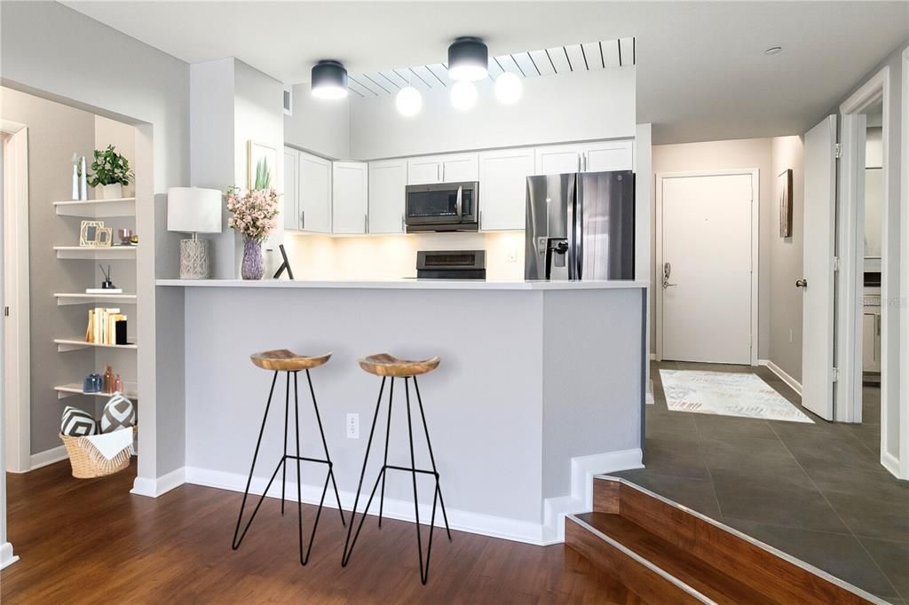 For Sale: $399,000 (2 beds, 2 baths, 1231 Square Feet)