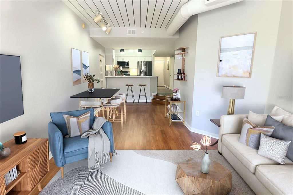 For Sale: $399,000 (2 beds, 2 baths, 1231 Square Feet)