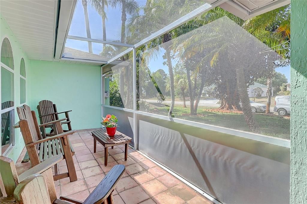 出租: $4,000 (3 贝兹, 2 浴室, 1951 平方英尺)