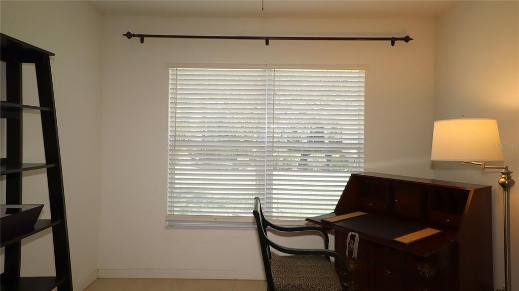 待售: $310,000 (2 贝兹, 2 浴室, 1575 平方英尺)