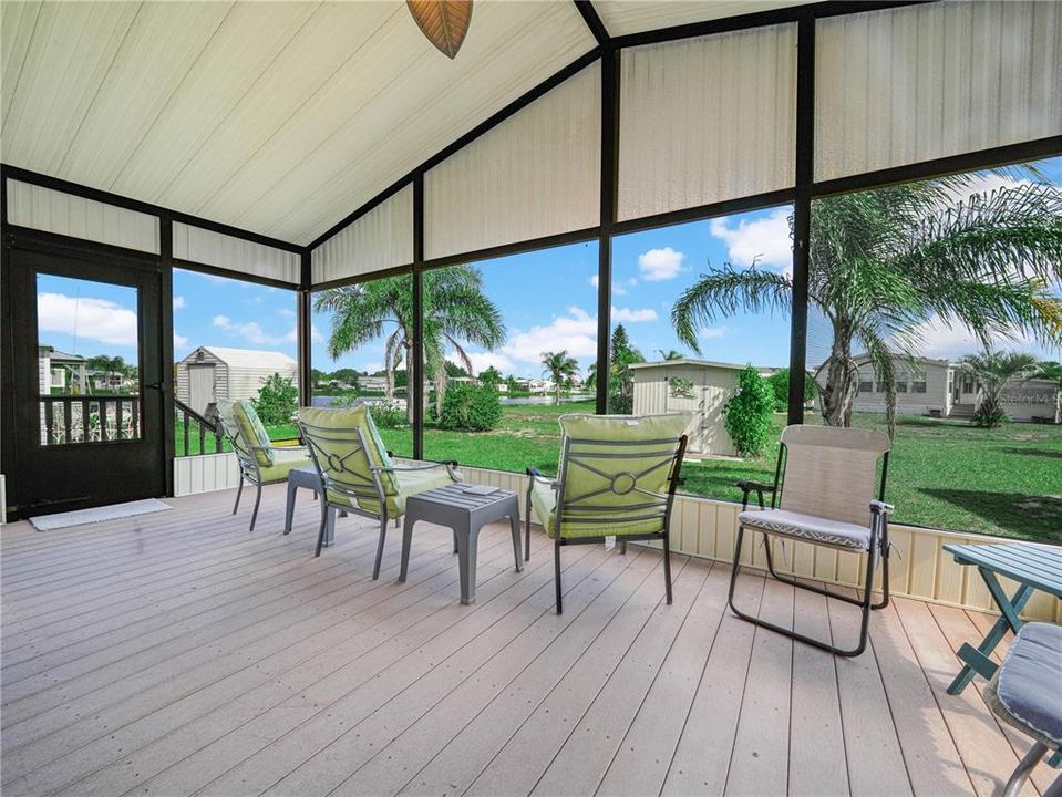 For Sale: $160,000 (2 beds, 2 baths, 816 Square Feet)