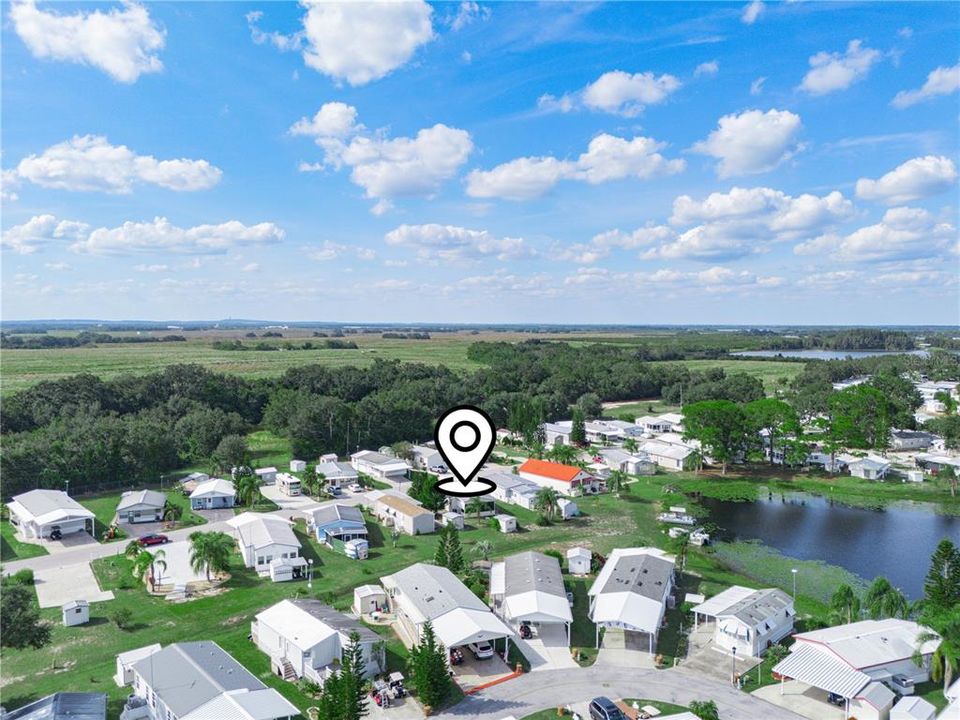 For Sale: $160,000 (2 beds, 2 baths, 816 Square Feet)