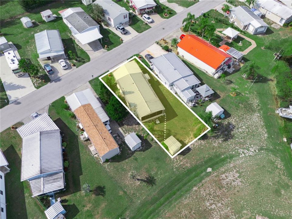 For Sale: $160,000 (2 beds, 2 baths, 816 Square Feet)