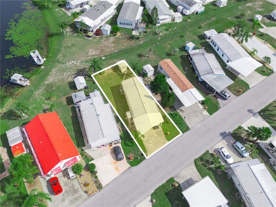 For Sale: $160,000 (2 beds, 2 baths, 816 Square Feet)