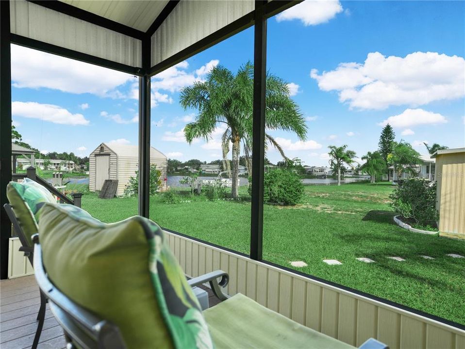 For Sale: $160,000 (2 beds, 2 baths, 816 Square Feet)