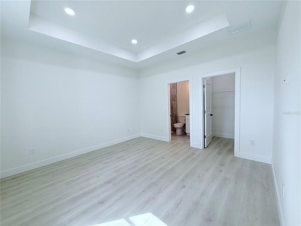 For Sale: $499,000 (6 beds, 0 baths, 2396 Square Feet)