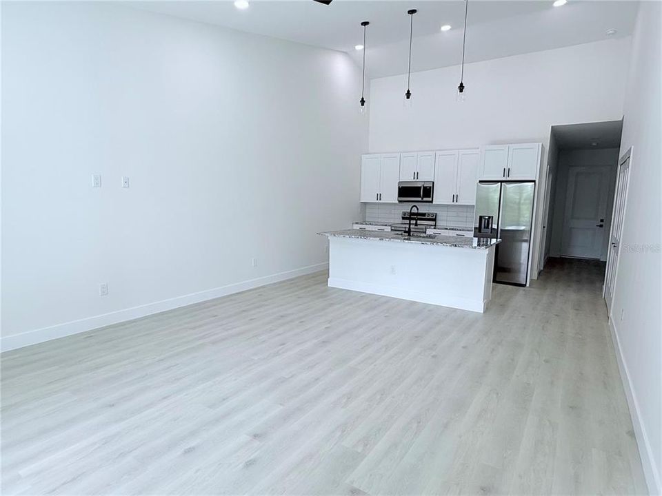 For Sale: $499,000 (6 beds, 0 baths, 2396 Square Feet)