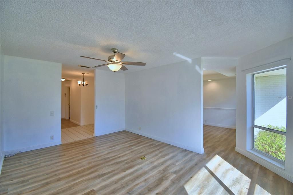 待售: $475,000 (3 贝兹, 3 浴室, 2535 平方英尺)