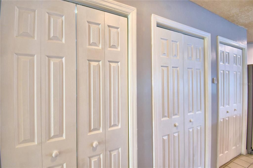 待售: $475,000 (3 贝兹, 3 浴室, 2535 平方英尺)