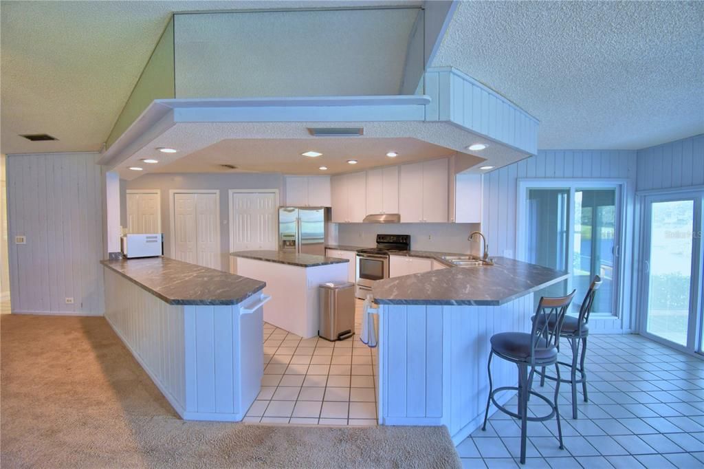 待售: $475,000 (3 贝兹, 3 浴室, 2535 平方英尺)