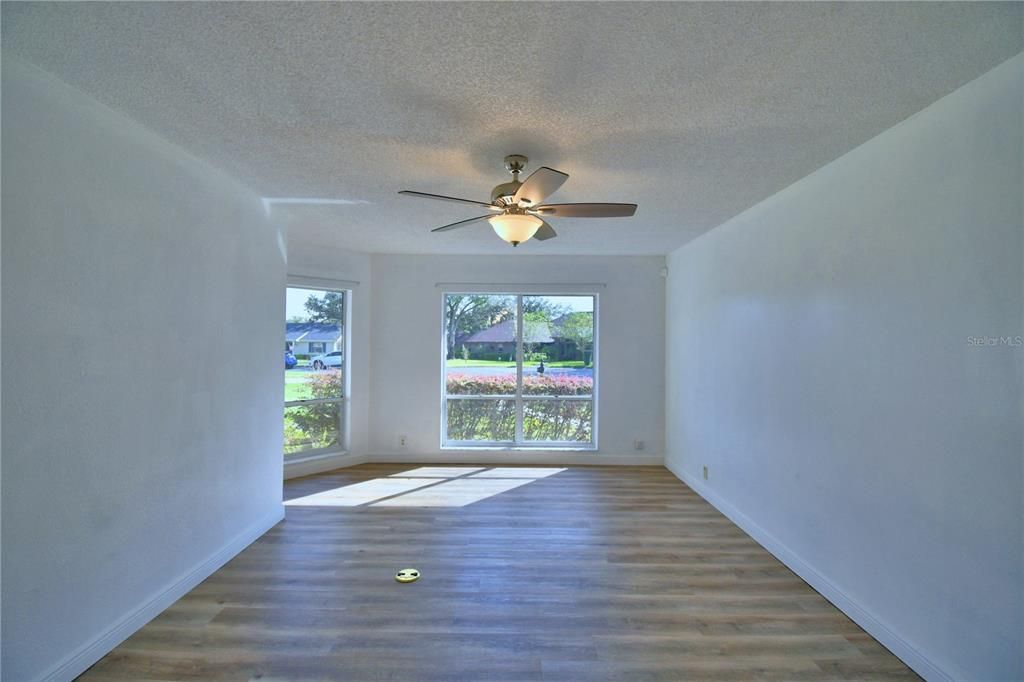 待售: $475,000 (3 贝兹, 3 浴室, 2535 平方英尺)