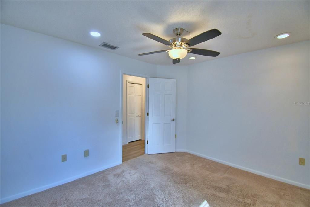 待售: $475,000 (3 贝兹, 3 浴室, 2535 平方英尺)