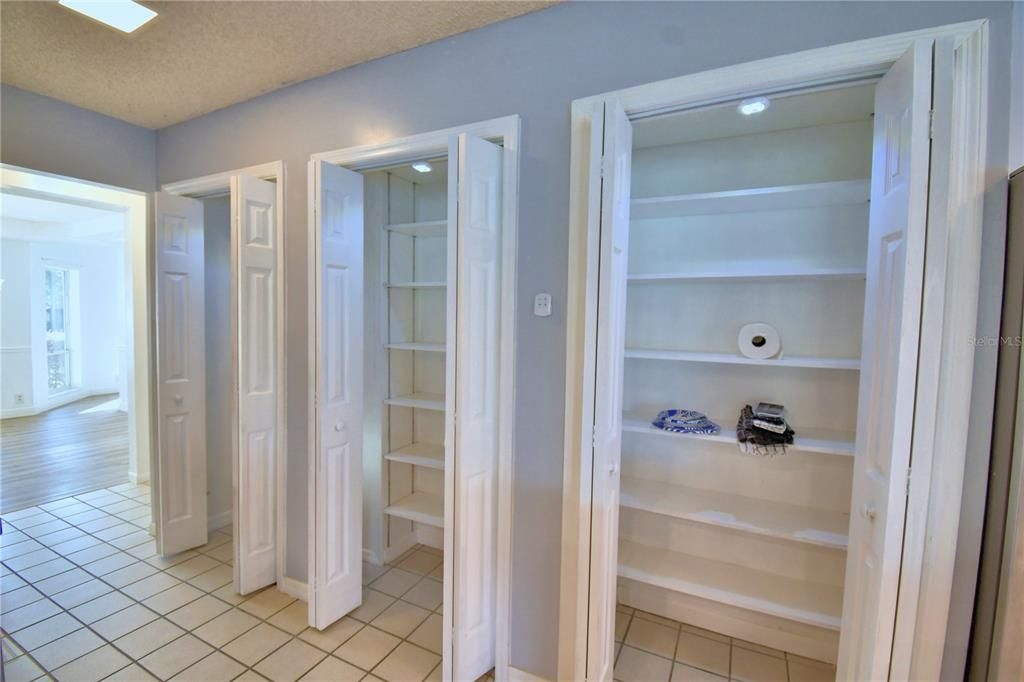 待售: $475,000 (3 贝兹, 3 浴室, 2535 平方英尺)