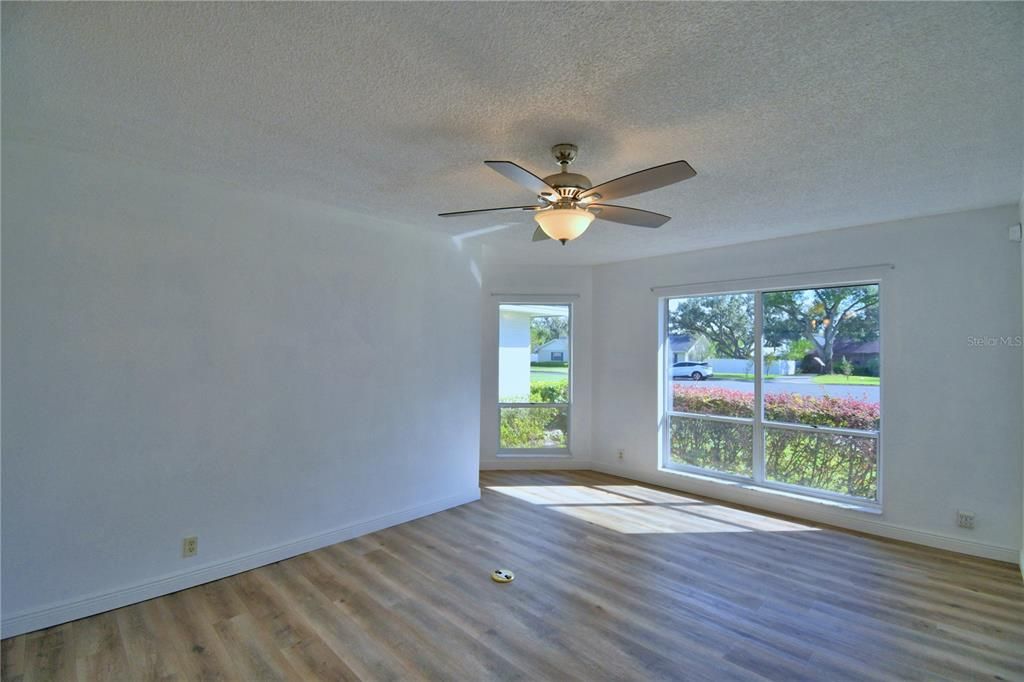 待售: $475,000 (3 贝兹, 3 浴室, 2535 平方英尺)