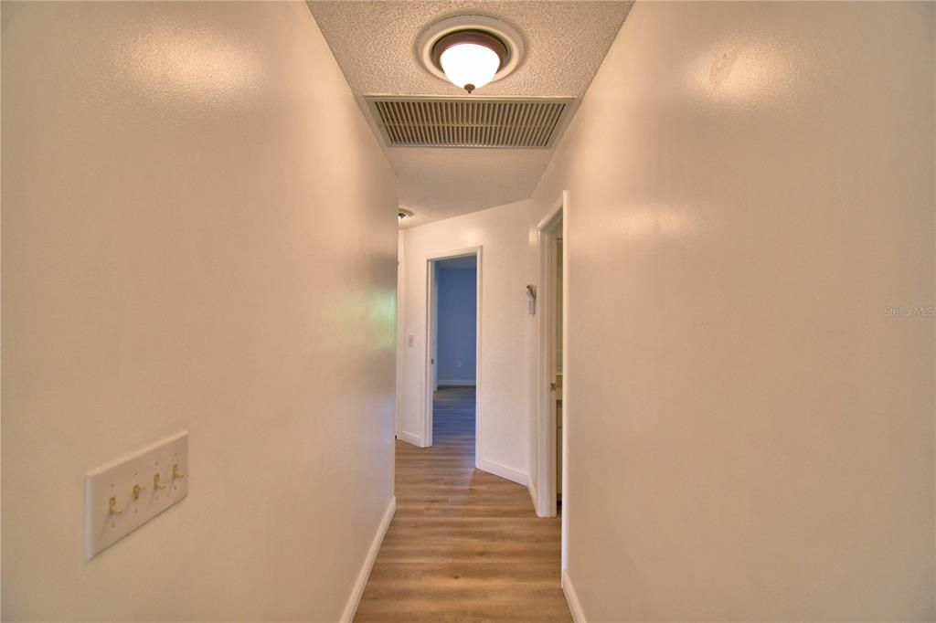 待售: $475,000 (3 贝兹, 3 浴室, 2535 平方英尺)