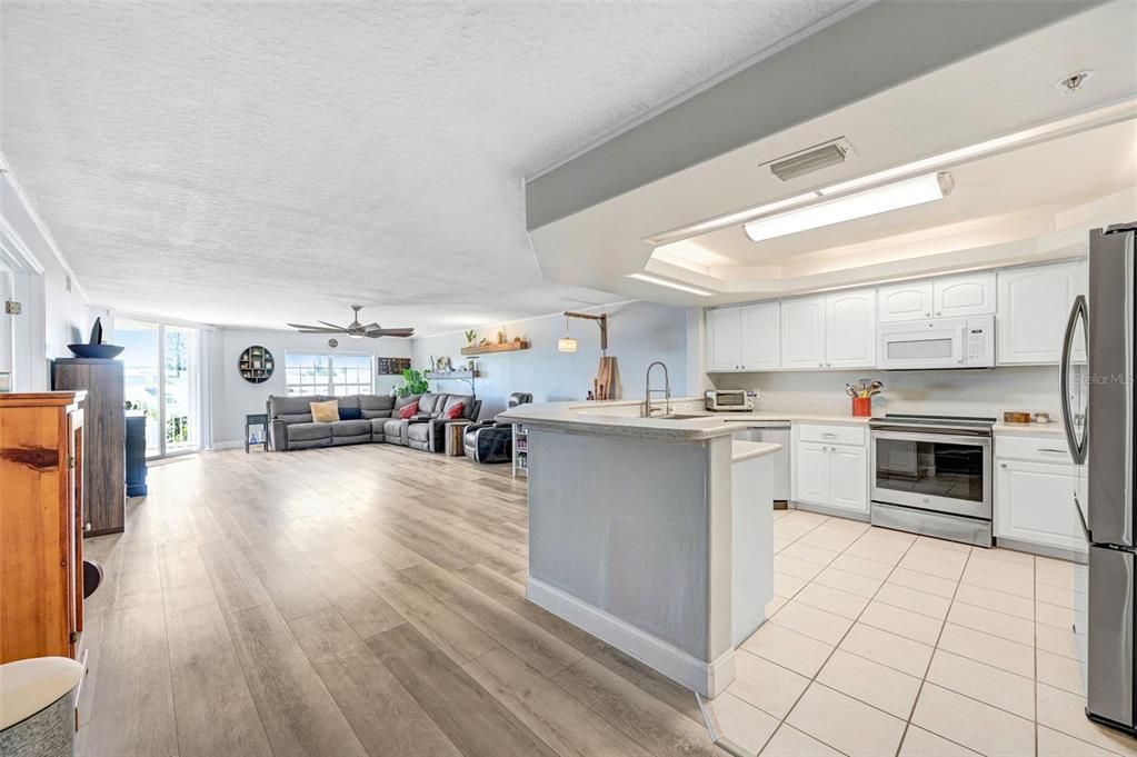 待售: $475,000 (3 贝兹, 2 浴室, 2292 平方英尺)