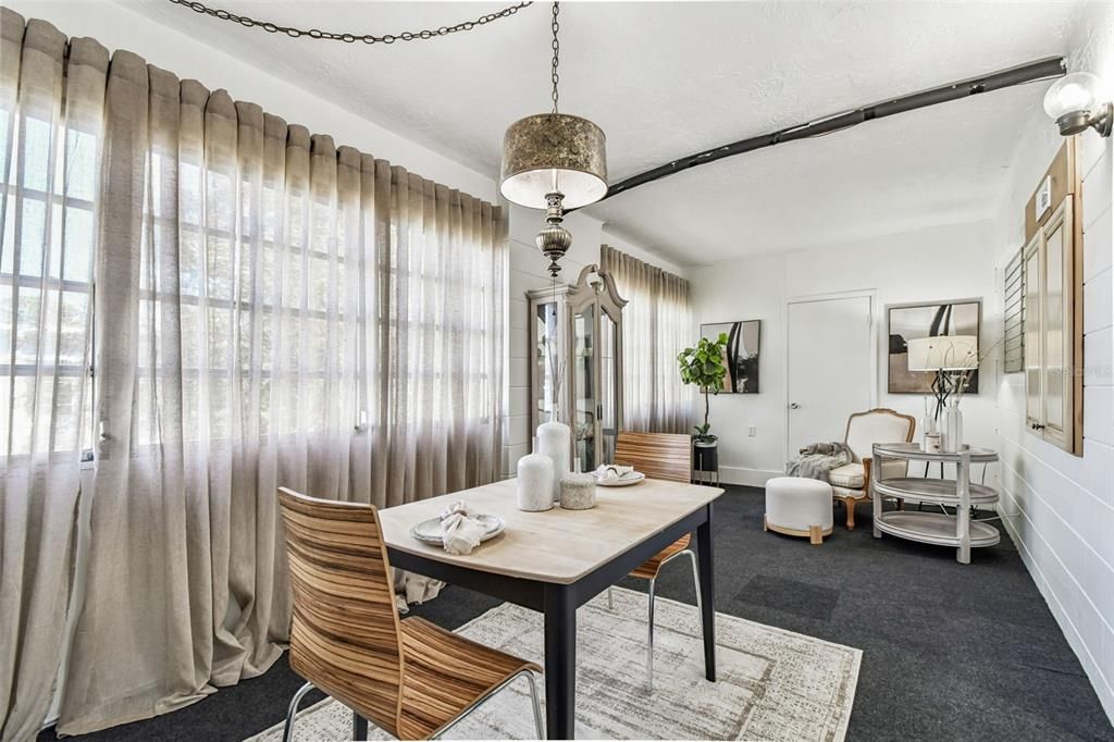 For Sale: $133,000 (2 beds, 1 baths, 835 Square Feet)