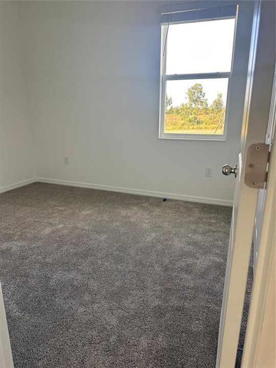 For Rent: $1,350 (1 beds, 1 baths, 700 Square Feet)