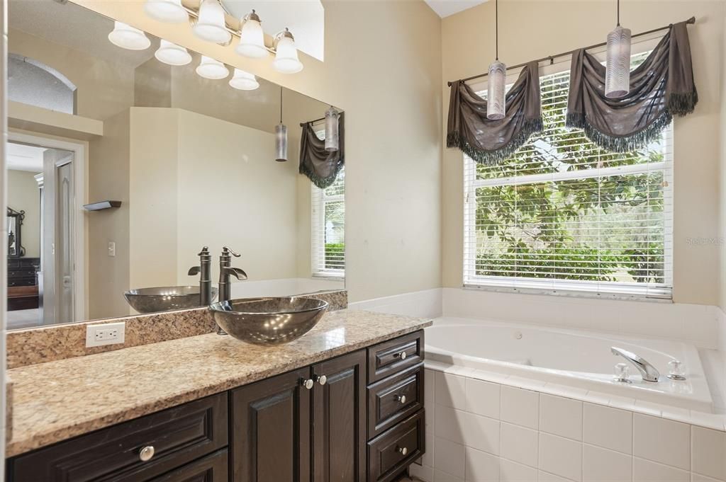 На продажу: $429,000 (3 спален, 2 ванн, 1608 Квадратных фут)