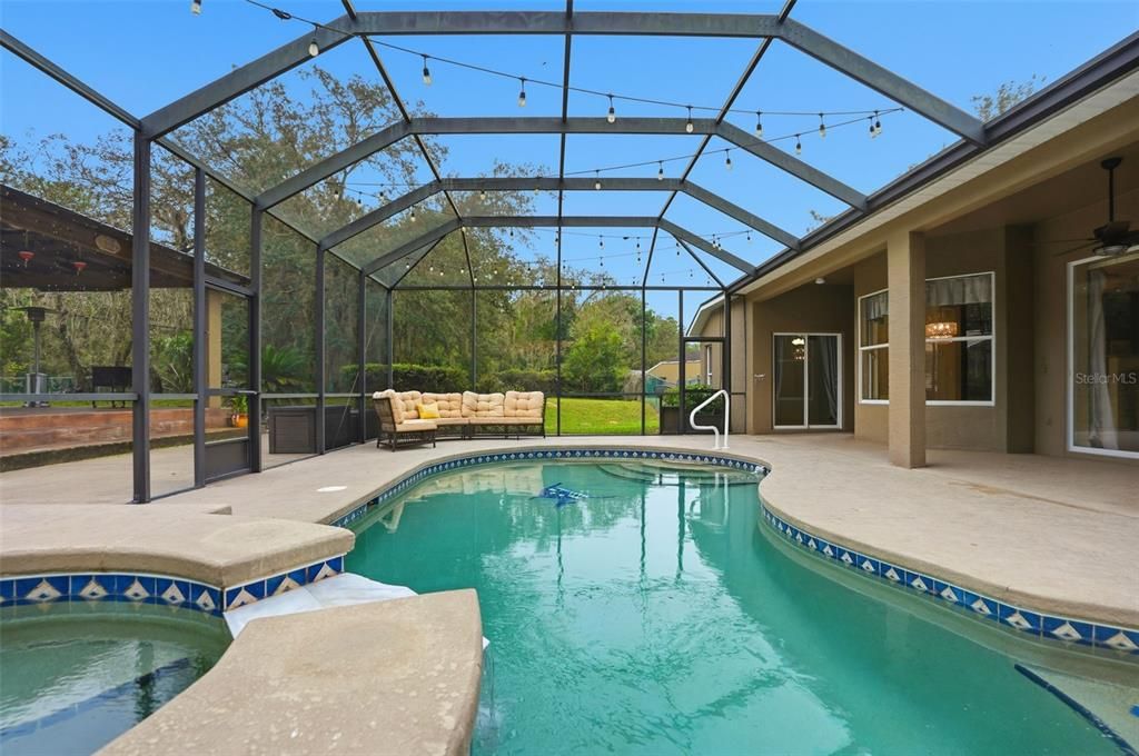 На продажу: $429,000 (3 спален, 2 ванн, 1608 Квадратных фут)