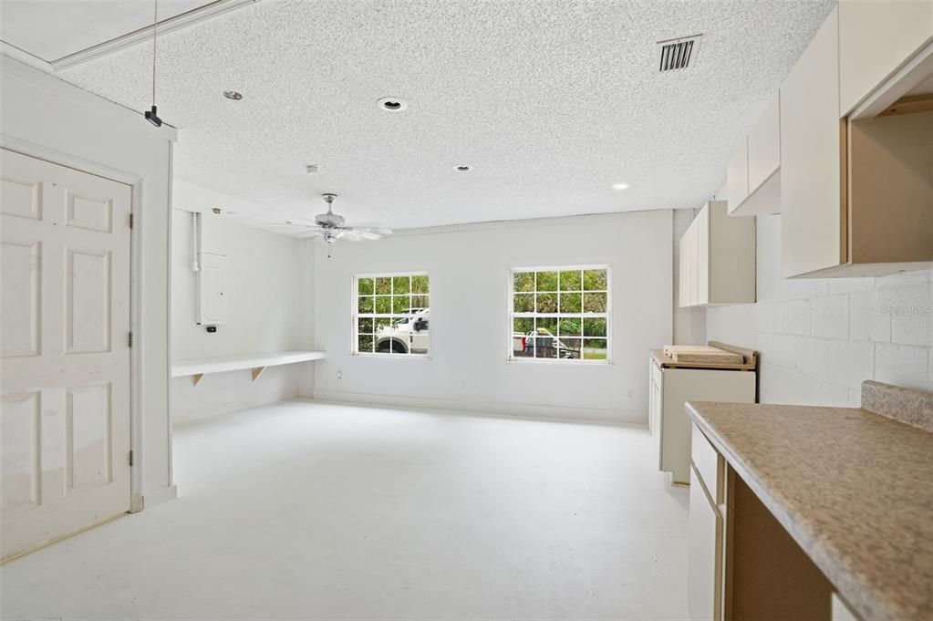 На продажу: $429,000 (3 спален, 2 ванн, 1608 Квадратных фут)