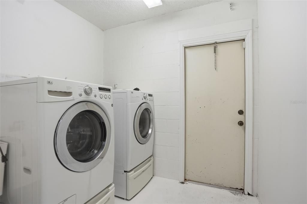 На продажу: $429,000 (3 спален, 2 ванн, 1608 Квадратных фут)