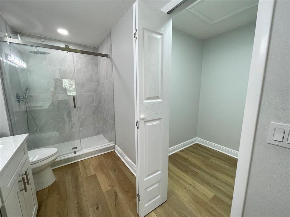 For Sale: $235,000 (2 beds, 2 baths, 1139 Square Feet)