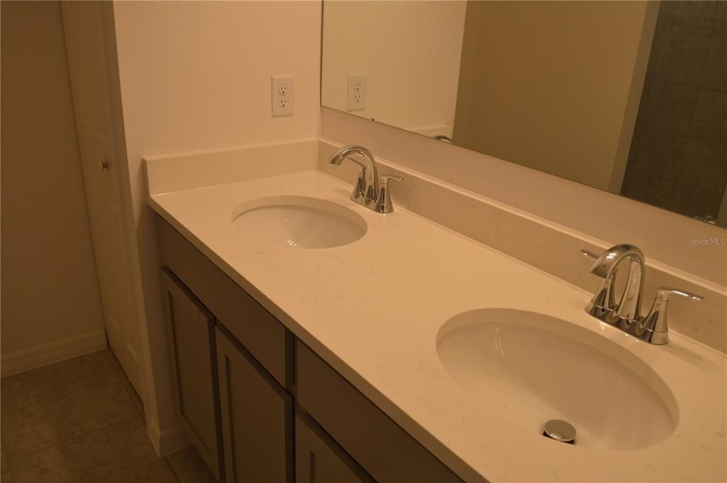 В аренду: $2,195 (3 спален, 2 ванн, 1647 Квадратных фут)