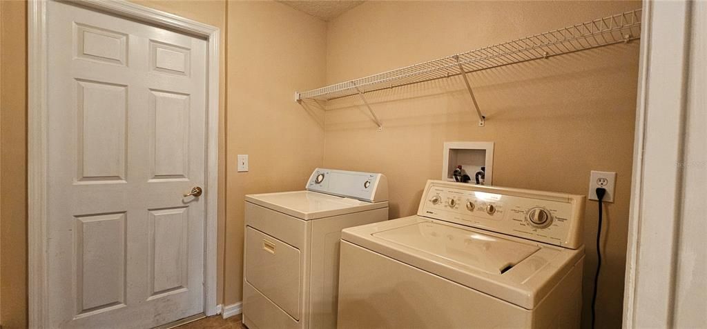 出租: $2,900 (5 贝兹, 4 浴室, 2840 平方英尺)