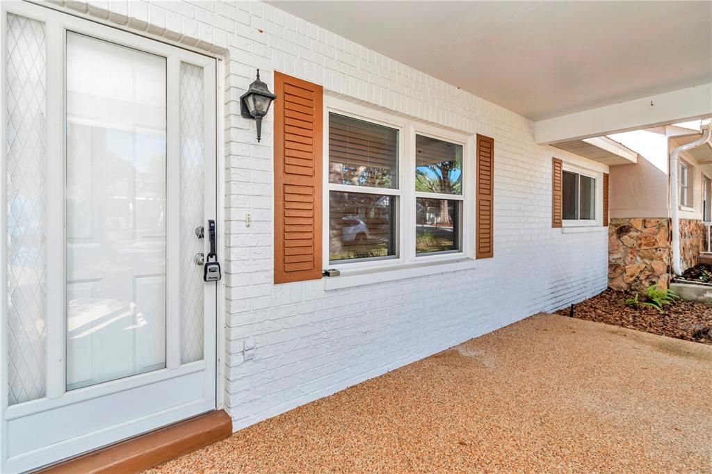 Active With Contract: $159,900 (2 beds, 2 baths, 1411 Square Feet)