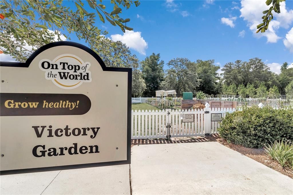 Active With Contract: $159,900 (2 beds, 2 baths, 1411 Square Feet)