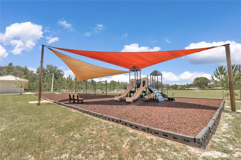 Active With Contract: $159,900 (2 beds, 2 baths, 1411 Square Feet)