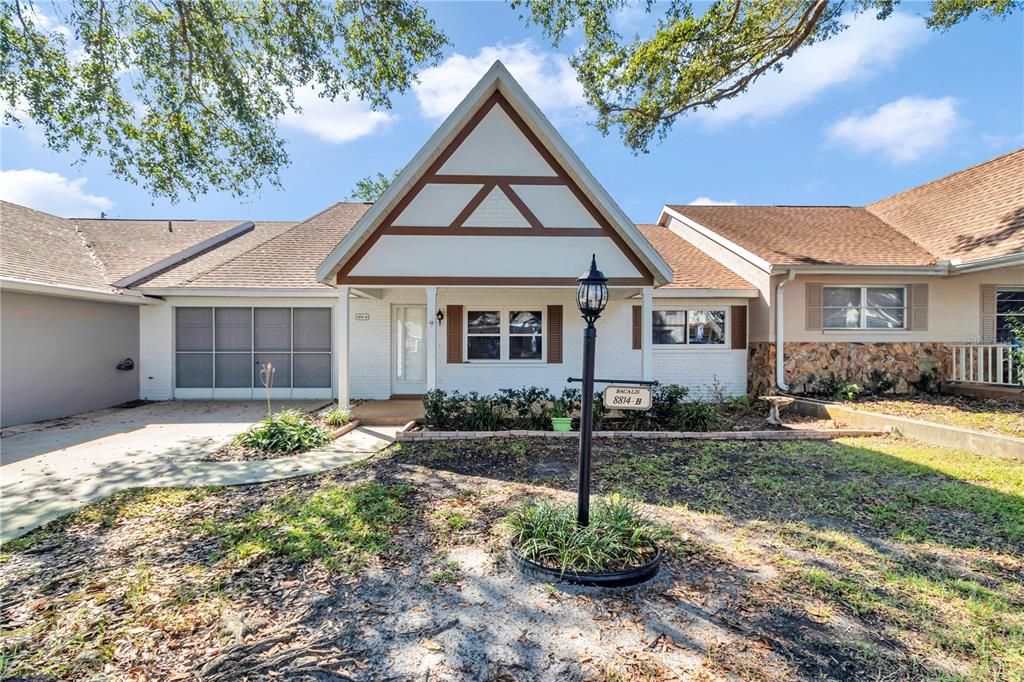 Active With Contract: $159,900 (2 beds, 2 baths, 1411 Square Feet)