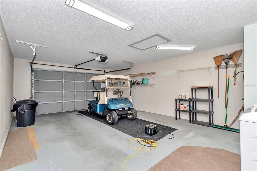 Active With Contract: $159,900 (2 beds, 2 baths, 1411 Square Feet)