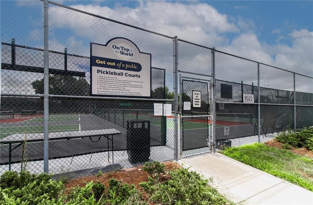 Active With Contract: $159,900 (2 beds, 2 baths, 1411 Square Feet)