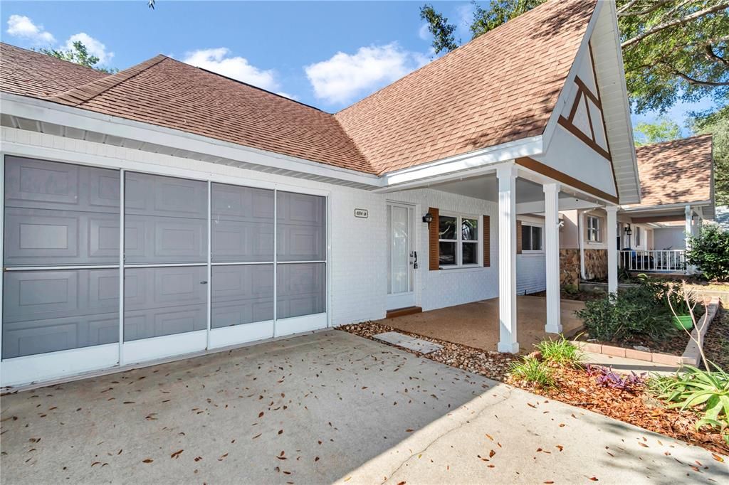 Active With Contract: $159,900 (2 beds, 2 baths, 1411 Square Feet)