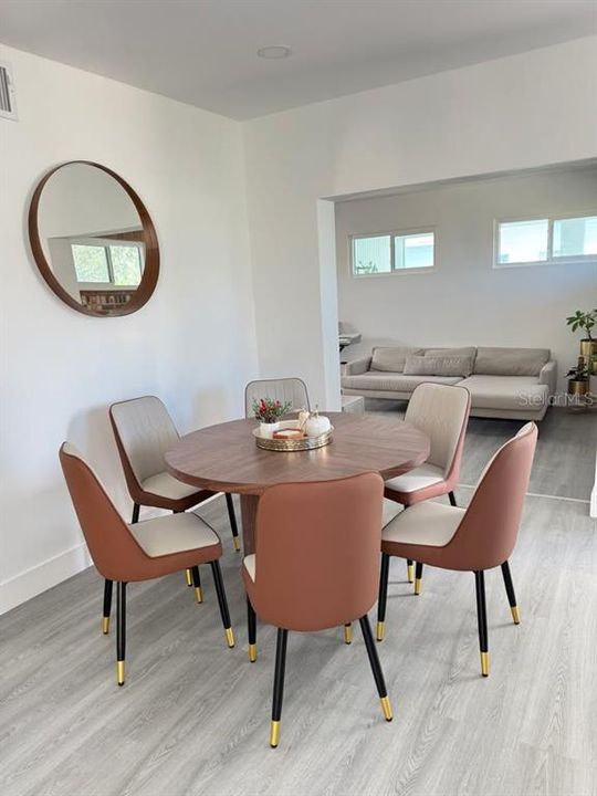 For Rent: $3,500 (3 beds, 2 baths, 1164 Square Feet)