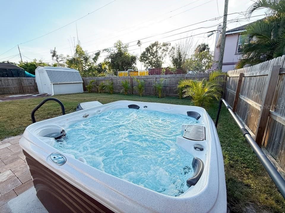 For Rent: $3,500 (3 beds, 2 baths, 1164 Square Feet)