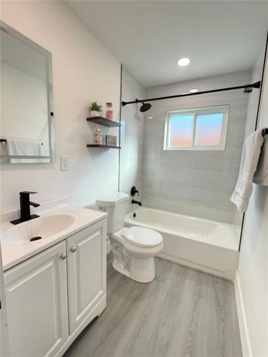 For Rent: $3,500 (3 beds, 2 baths, 1164 Square Feet)