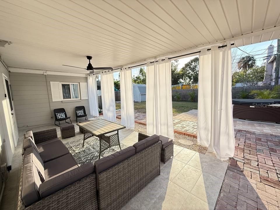 For Rent: $3,500 (3 beds, 2 baths, 1164 Square Feet)