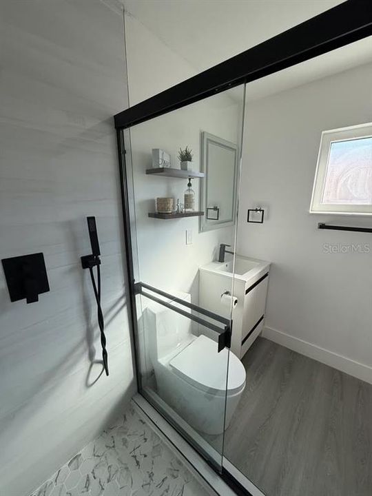 For Rent: $3,500 (3 beds, 2 baths, 1164 Square Feet)