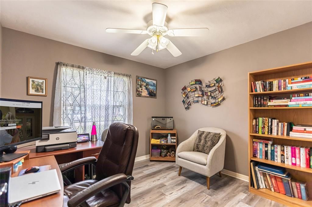 Active With Contract: $244,900 (3 beds, 2 baths, 1120 Square Feet)