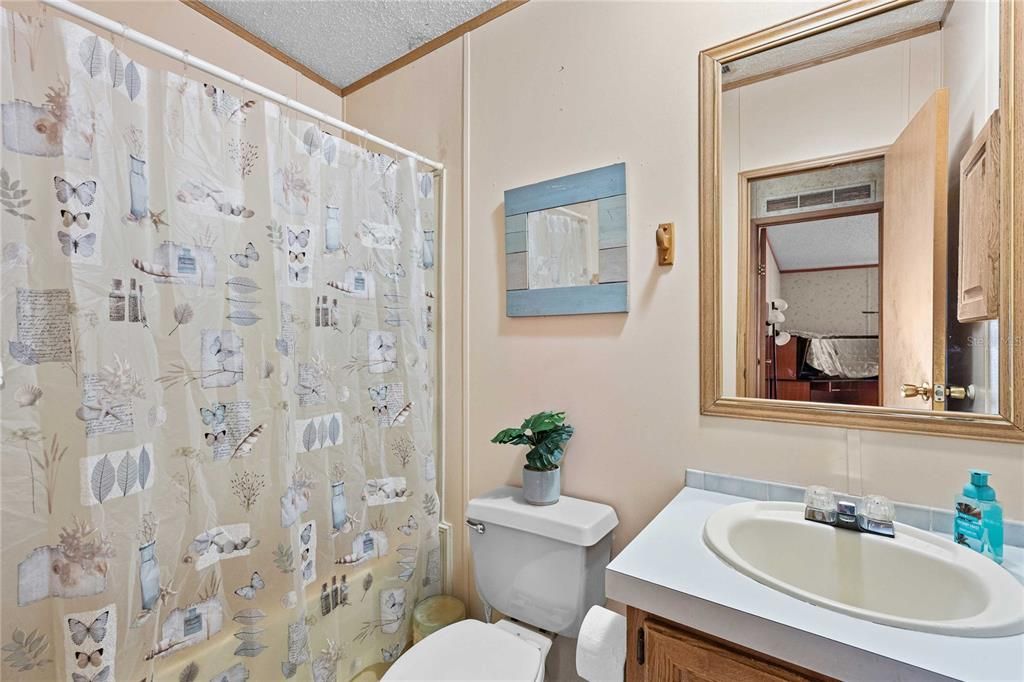 For Sale: $259,900 (3 beds, 2 baths, 1448 Square Feet)
