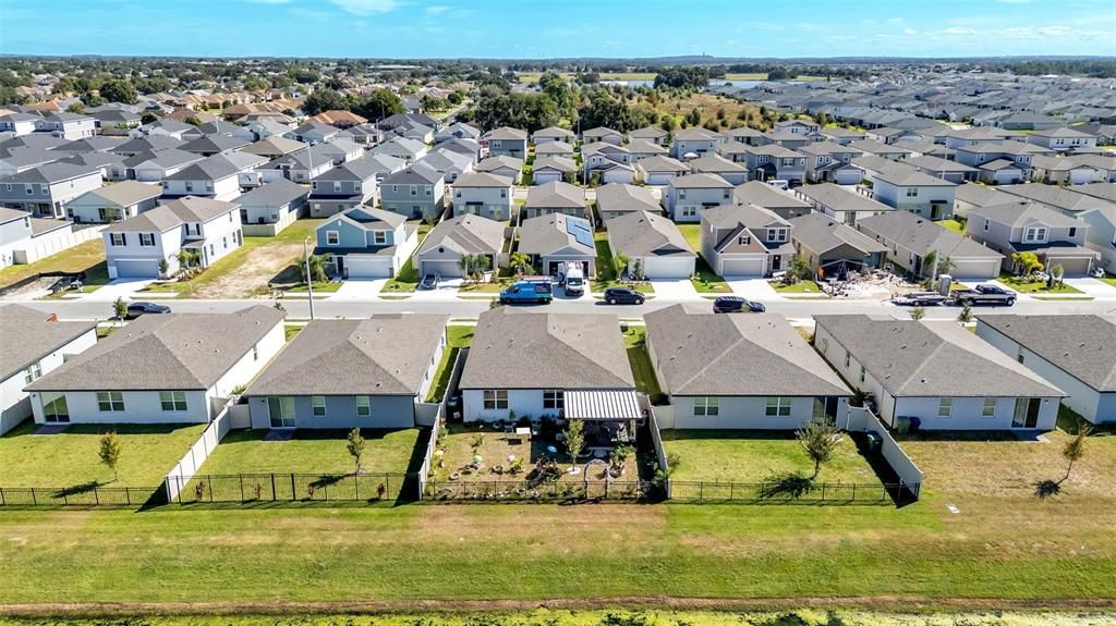 En Venta: $365,000 (4 camas, 2 baños, 1823 Pies cuadrados)