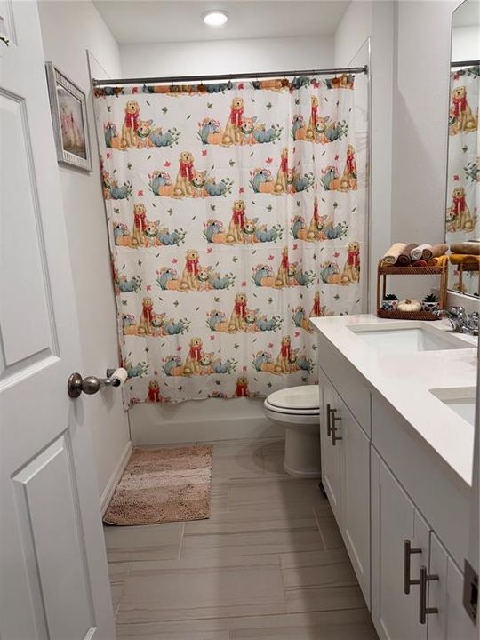 En Venta: $365,000 (4 camas, 2 baños, 1823 Pies cuadrados)