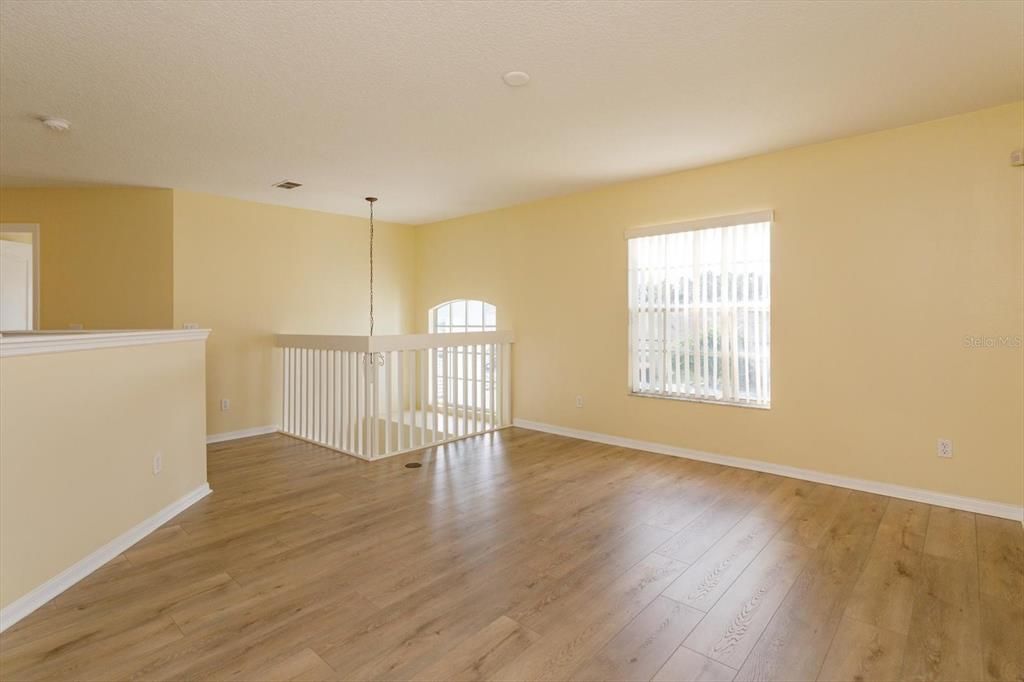 En Venta: $629,900 (5 camas, 3 baños, 3067 Pies cuadrados)